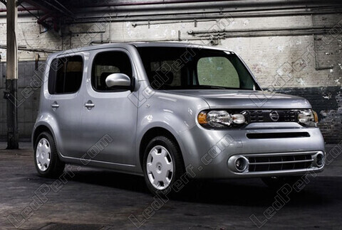 Car Nissan Cube (2008 - 2015)